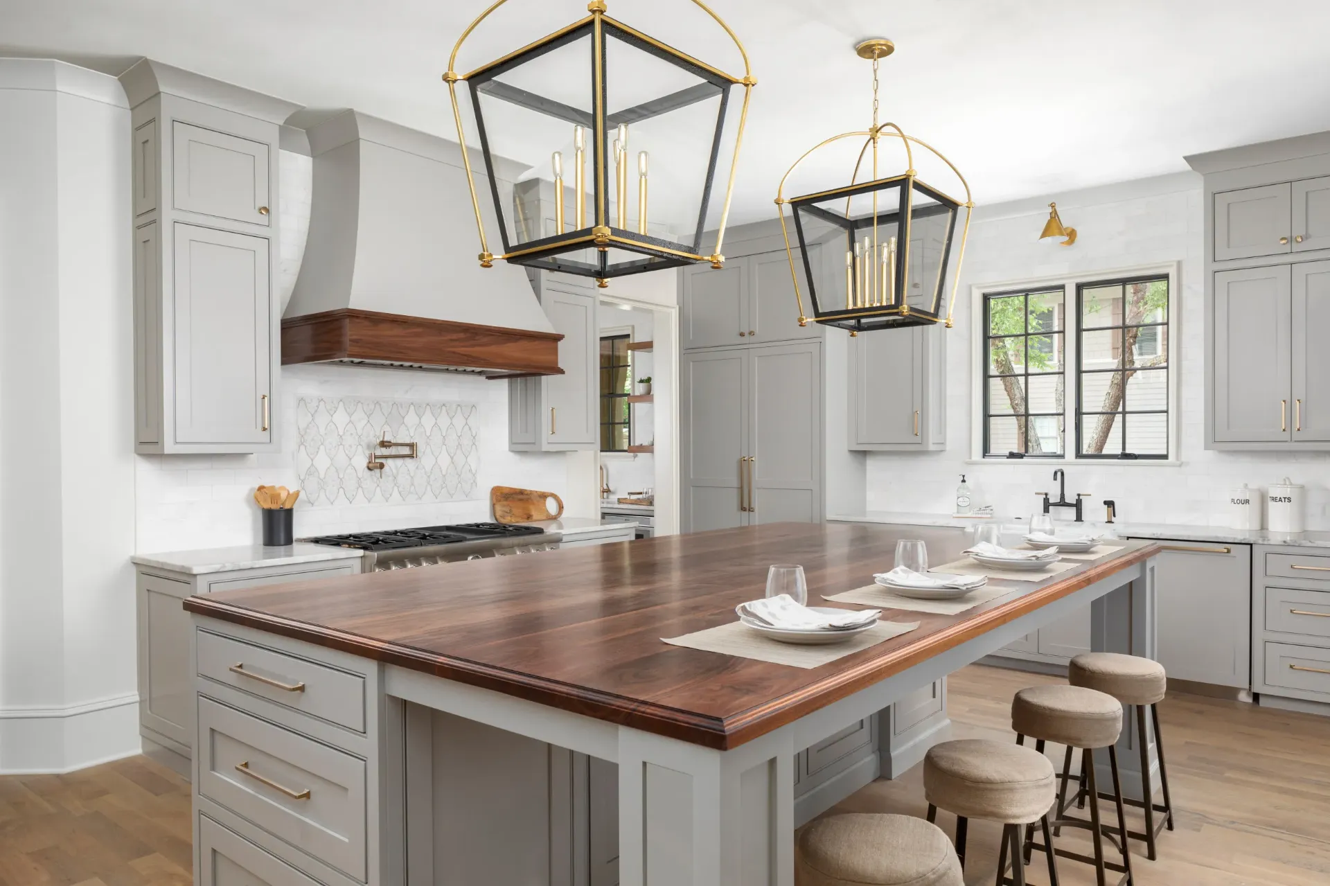 مطبخ إم دي إف